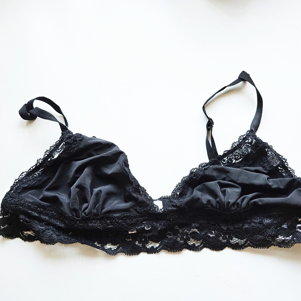 Black lace bralett Large Pins and needless Urban Outfitters‎ stretch